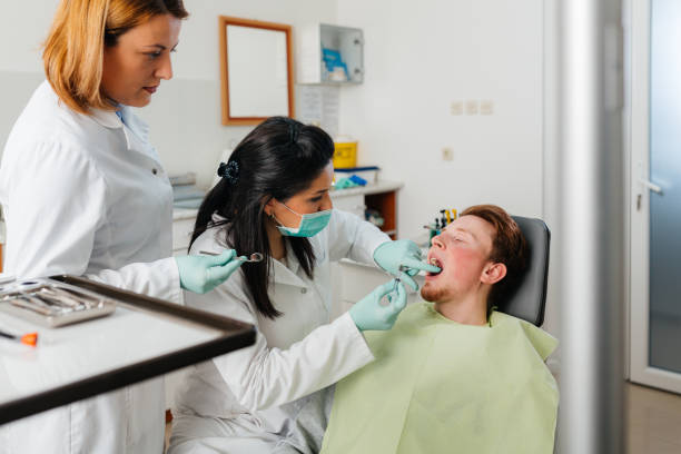 Best Dentist for Tooth Abscess  in Glendale, CO